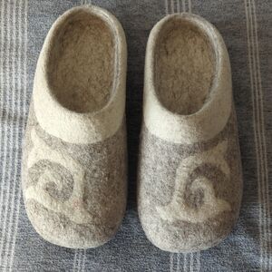Handmade felt merino wool Slippers Size 39